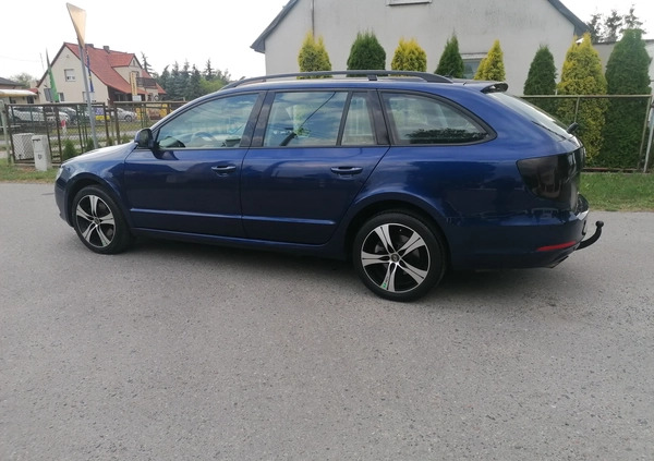 Skoda Superb cena 29999 przebieg: 218000, rok produkcji 2010 z Gniezno małe 436